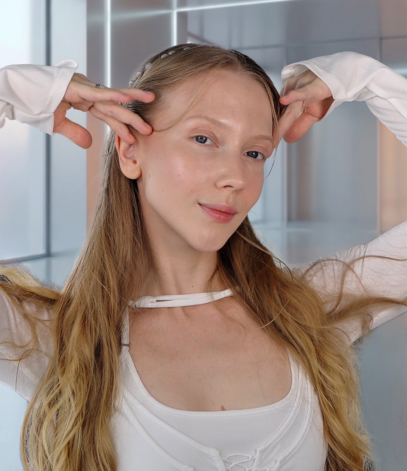 Kate Maks - TOP FACE natural face yoga specialist